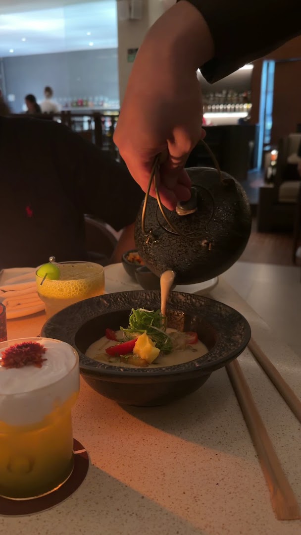 Senses: appetizing food and drink presentation