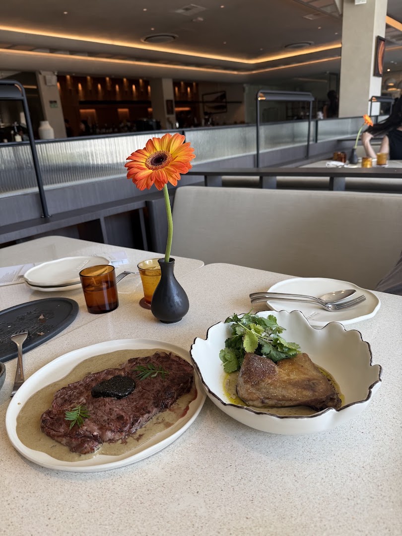 Senses: appetizing food in restaurant setting