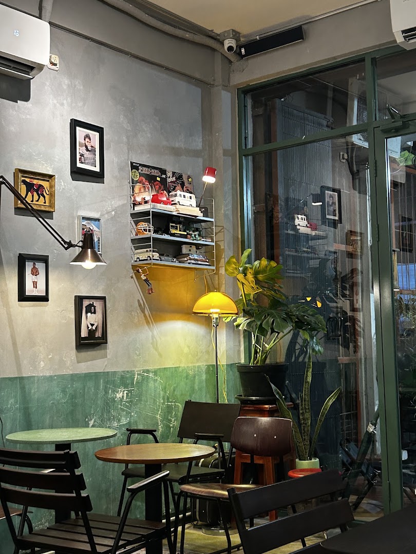 Titik Koma Nirwana: inviting and well-composed interior shot