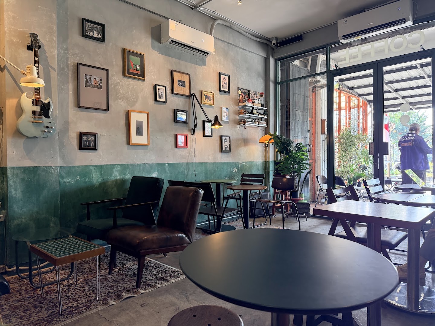 Titik Koma Nirwana: inviting and well-composed interior shot