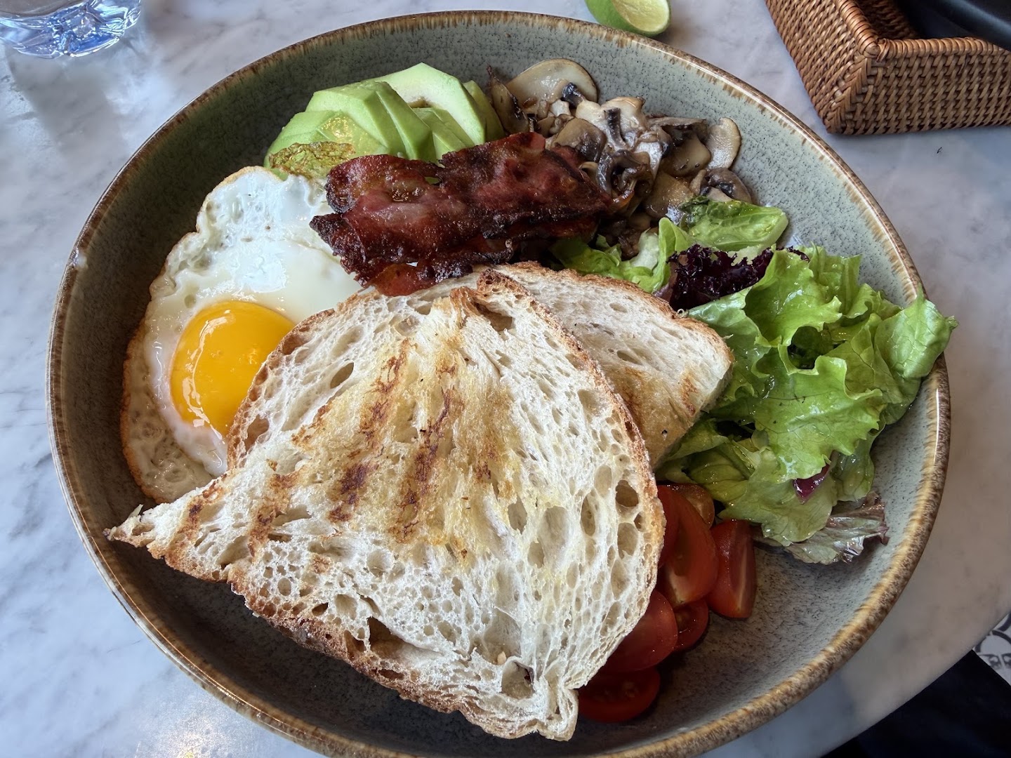 Juna: appetizing, high-quality food photography
