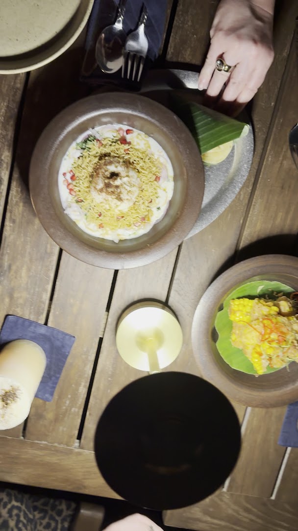 Juna: appetizing food photography from top view