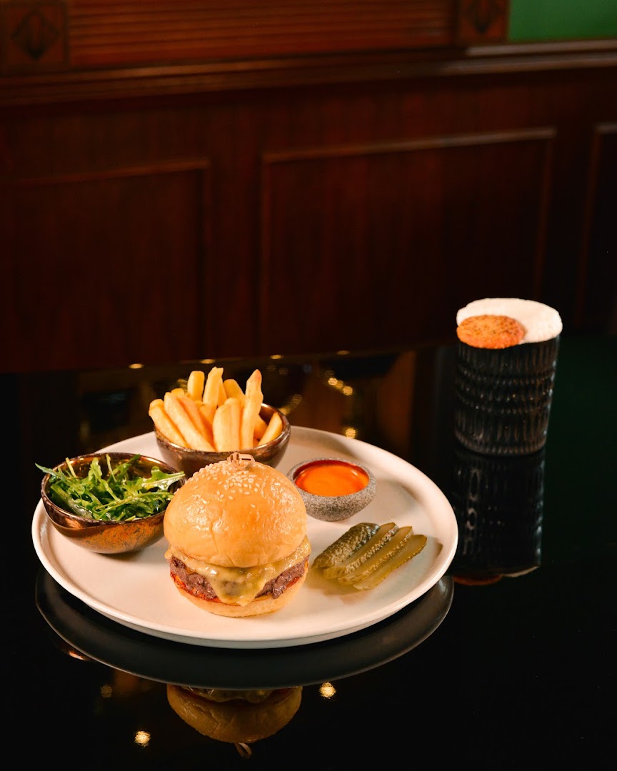 Pinstripe Bar: professional and appetizing food photography