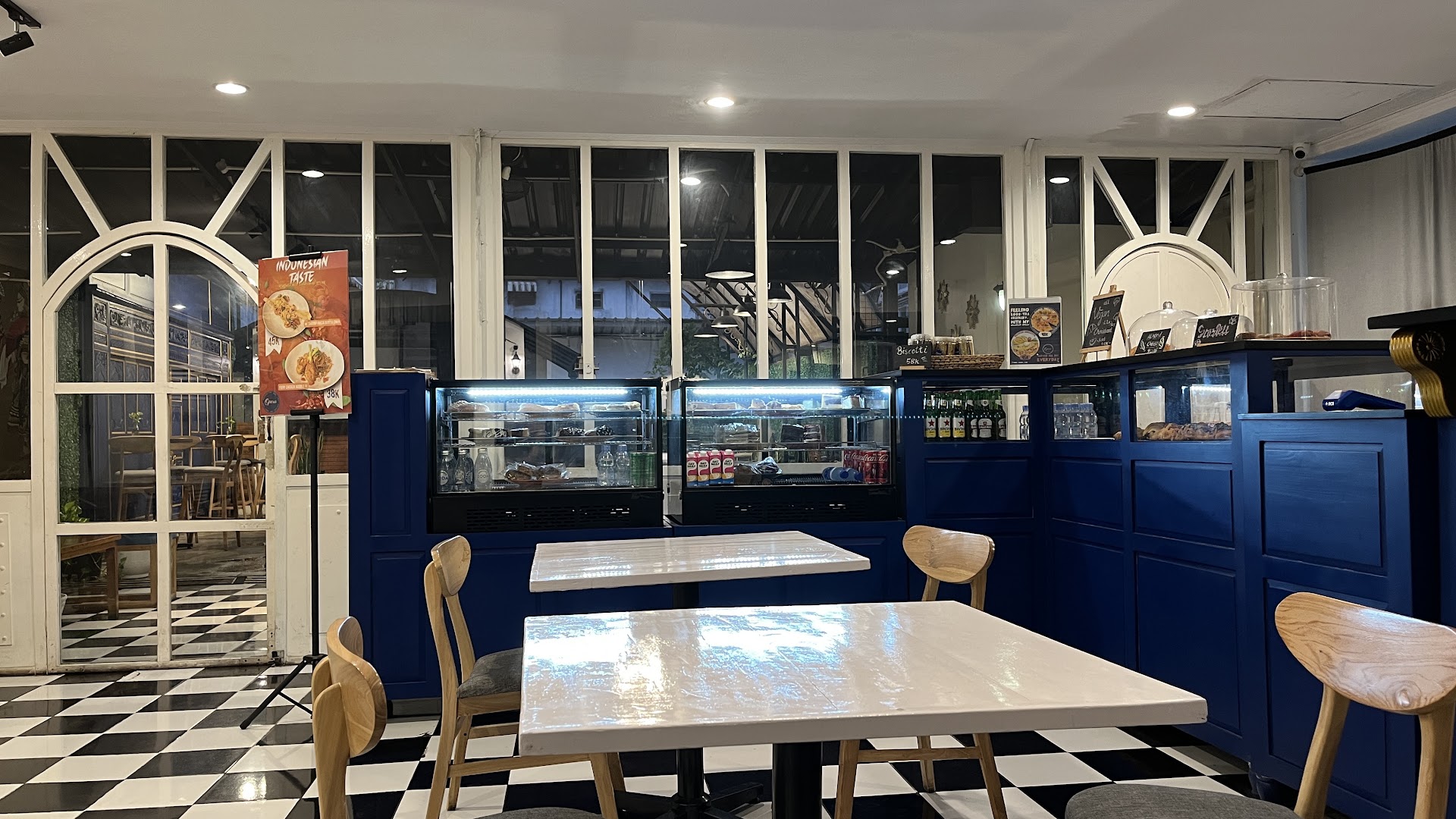 Opera Pastry Cafe: clear interior shot of cafe