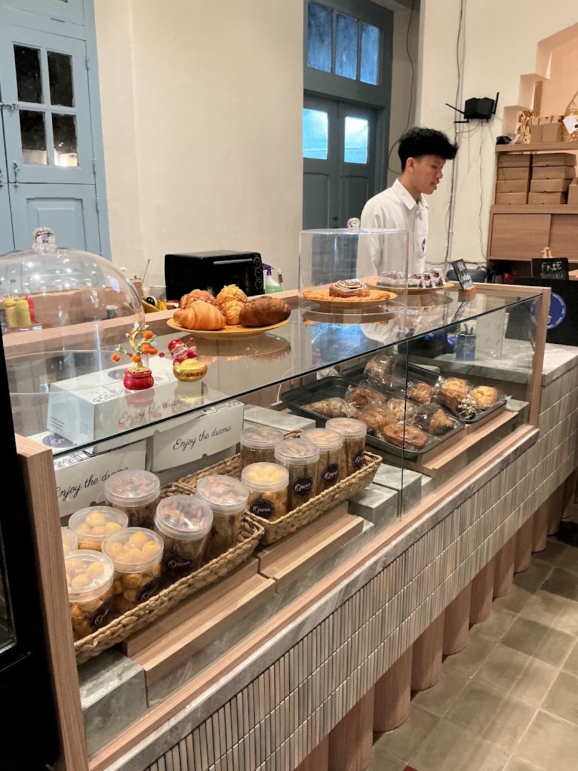 Opera Pastry Cafe: clear photo of cafe interior