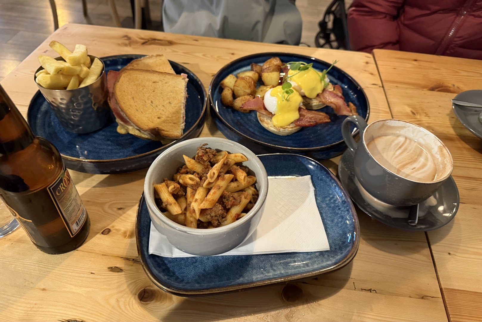 Bakestone: appetizing photo of served food