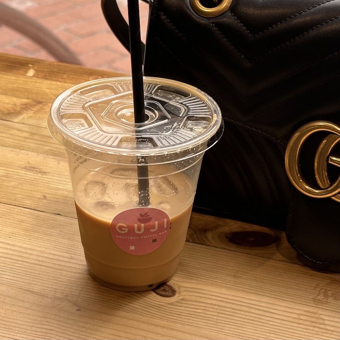 Guji Coffee Bar: clear photo of branded coffee