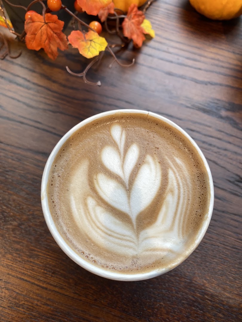 Guji Coffee Bar: appealing latte art photo
