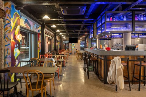 Moxy Cork: high quality interior hotel bar