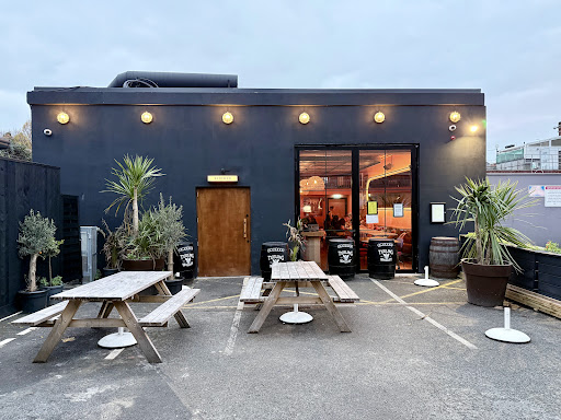 Chubbys: clear exterior shot of venue
