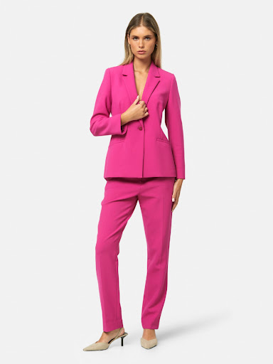 Helen McAlinden: professional product photography of clothing