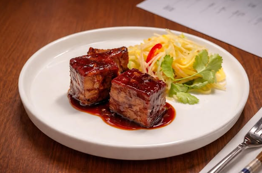 Kin Dee: high quality, appetizing food photo
