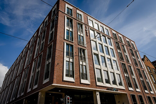 Ruby Molly: professional exterior shot of hotel