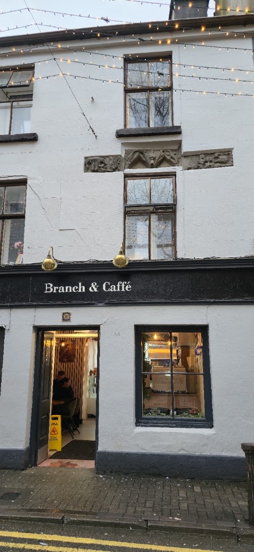 Branch & Caffè: clear exterior shot of venue
