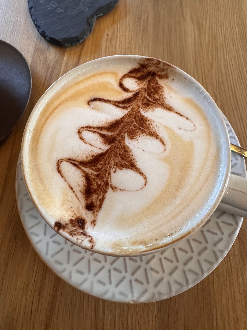 Branch & Caffè: appetizing photo of latte art