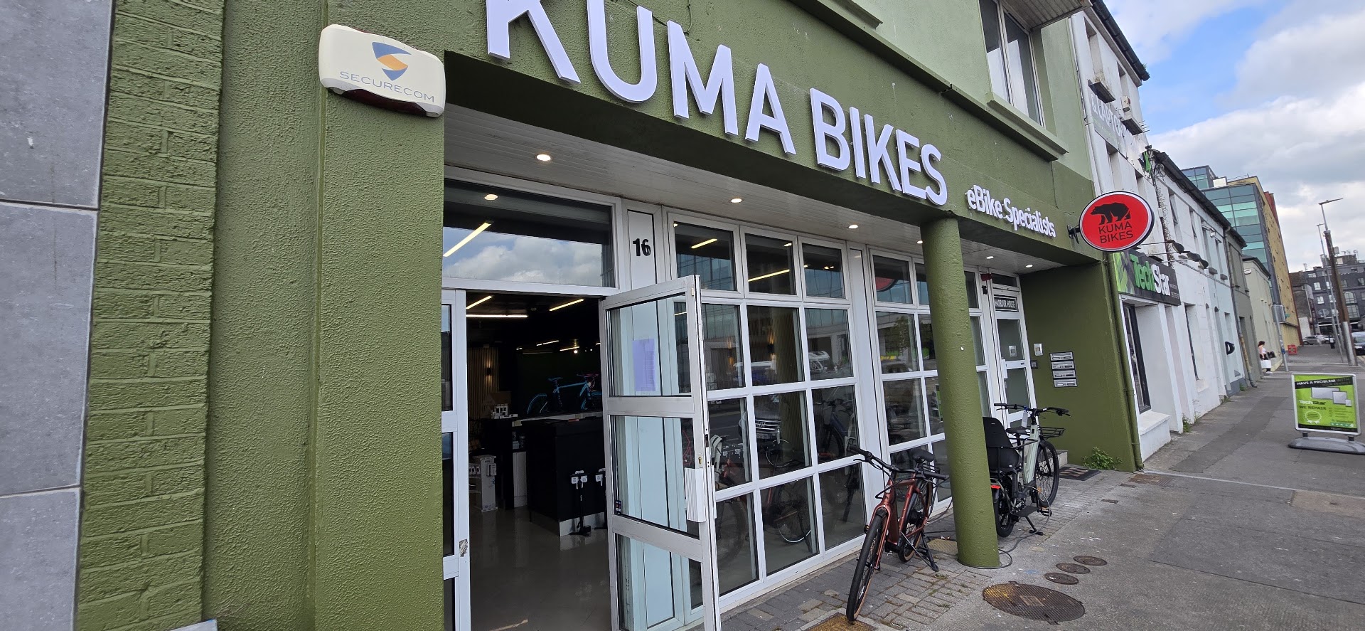 Kuma Bikes Galway: clear storefront photo of shop