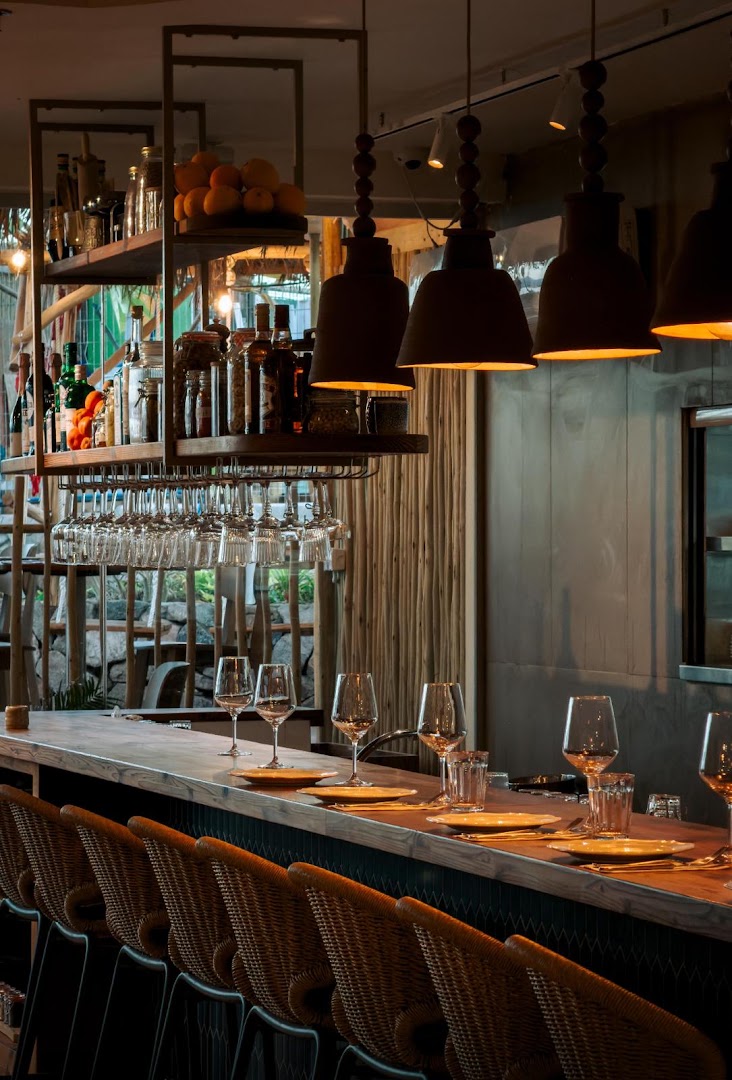 Lilie: professional, atmospheric interior shot