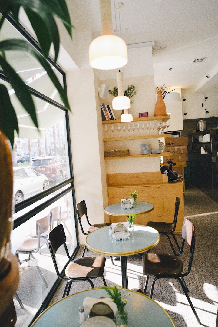 Mifgash Bat Galim: inviting and professional interior shot
