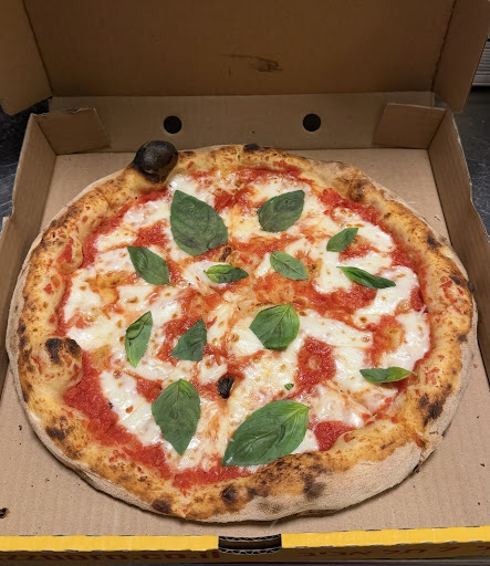 Pizza Oro: appetizing photo of restaurant pizza