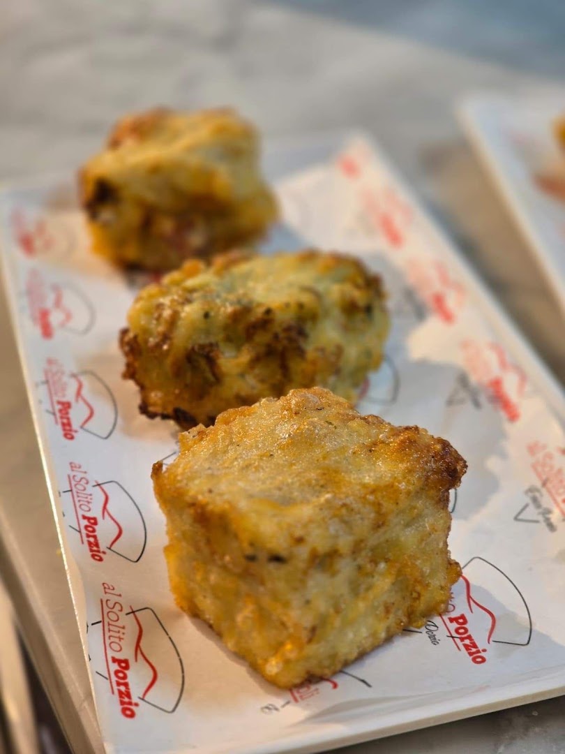 Al Solito Porzio: appetizing food photo with branding