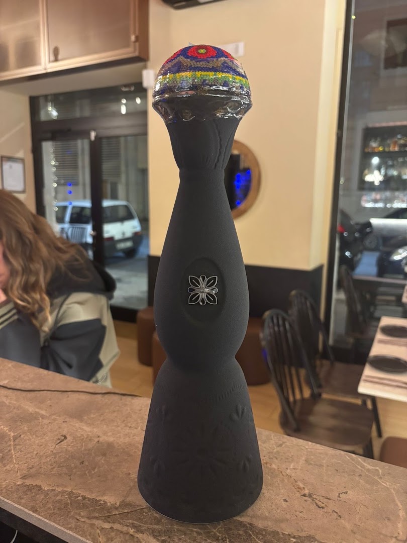 Alma Calici e Radici: clear photo of bar product