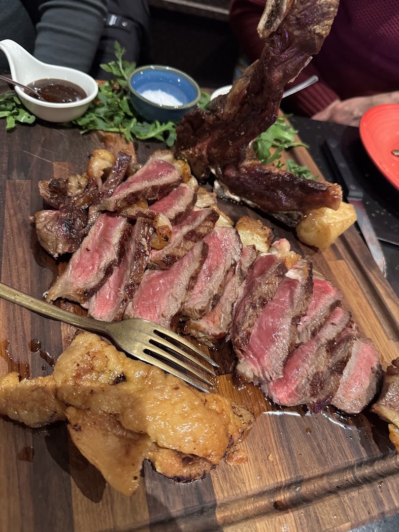 Asado Meat Fusion: appetizing, high-quality food photography