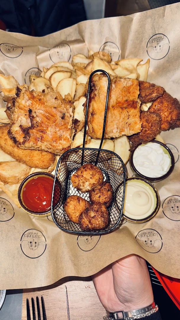 Lassiduata: appetizing photo of bar food