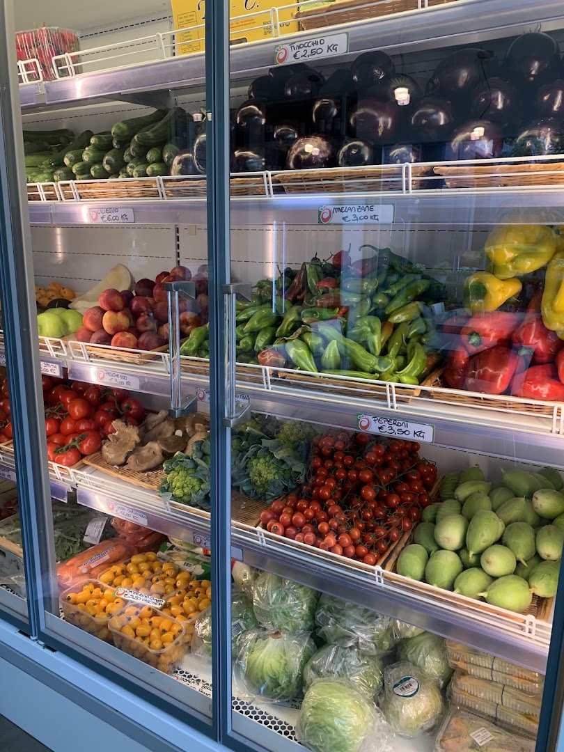 Osteria dell'Orto: fresh produce display shows quality