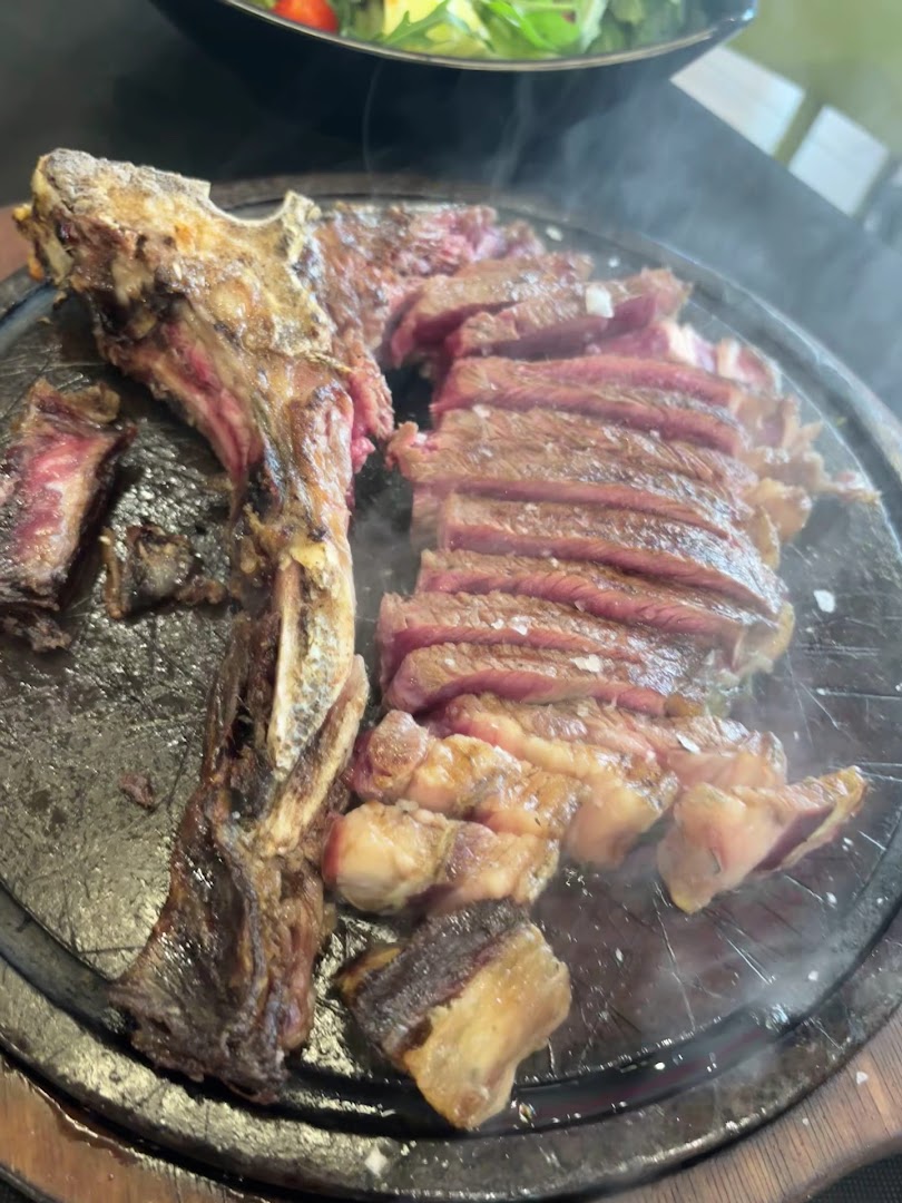 Picadinho: appetizing photo of cooked steak