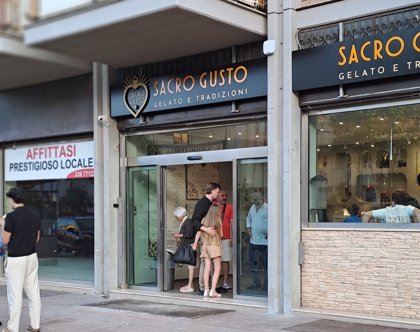 Sacro Gusto Gelateria: clear storefront showing venue atmosphere