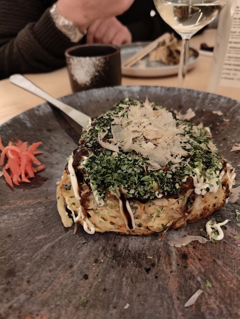 Yumi Izakaya Bari: appetizing photo of restaurant food