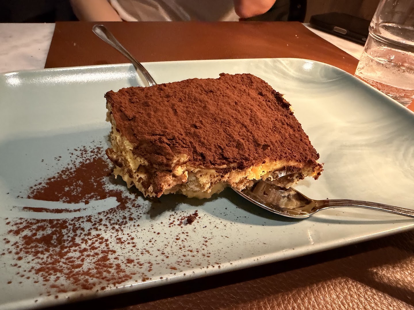 Volando: appetizing photo of restaurant dessert