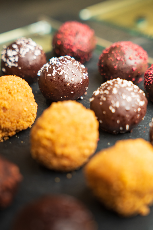Aura by Anthigori: appetizing high quality food photo