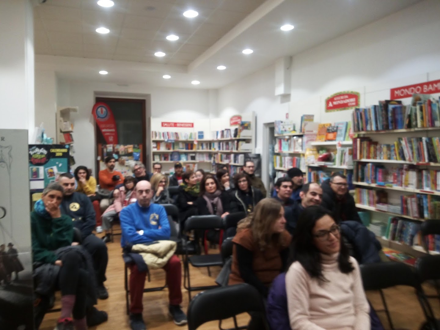 Mondadori Bookstore Via Manno: event at the bookstore