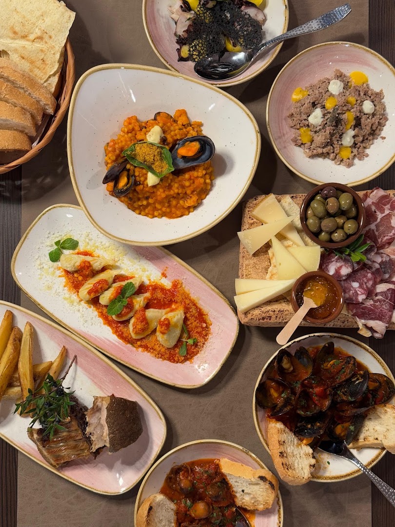 Osteria Ruja: appetizing high-quality food spread