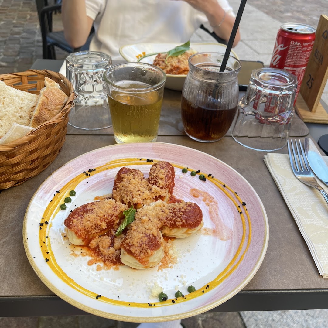 Osteria Ruja: appetizing food photo at restaurant