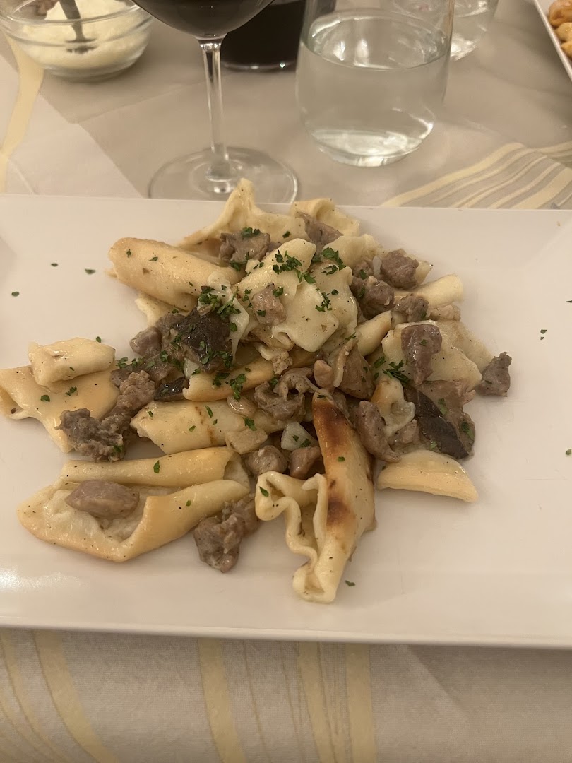 Su Lumarzu: appetizing photo of restaurant dish