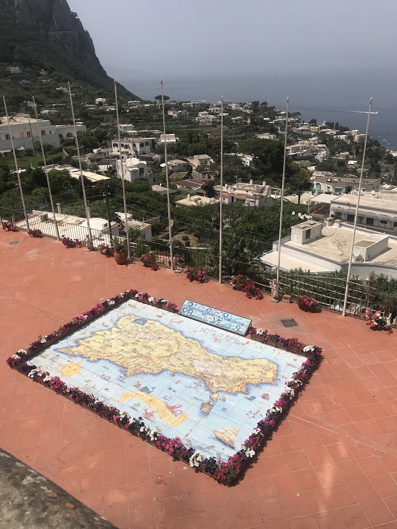 Ambasciatori Capri: beautiful terrace view of Capri