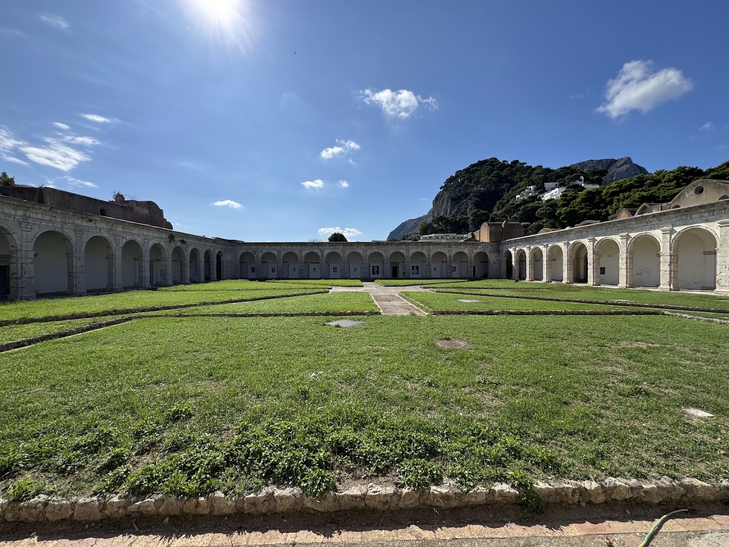 Museo Archeologico di Capri: beautiful shot of museum courtyard