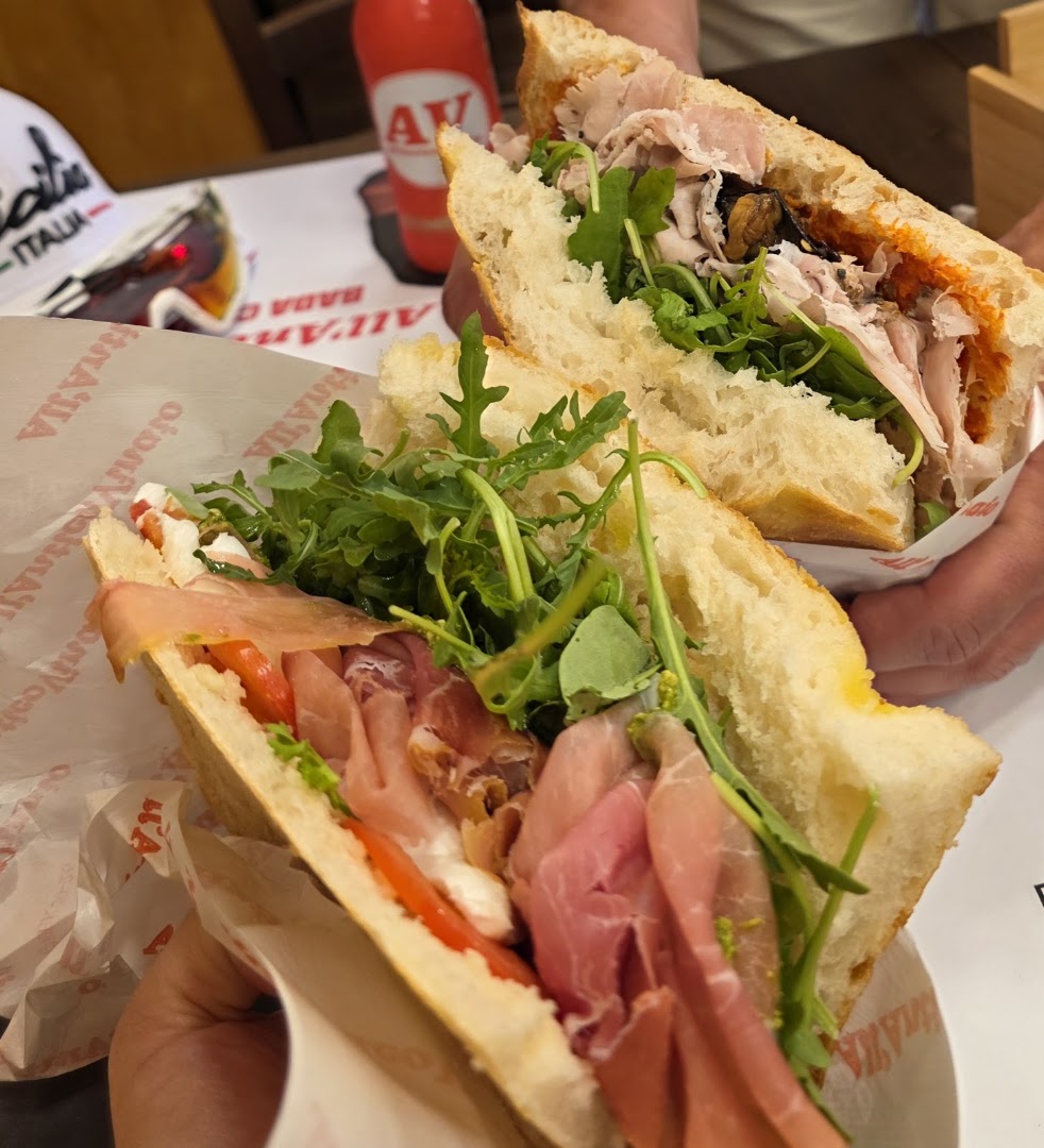 All'Antico Vinaio: appetizing photo of restaurant food