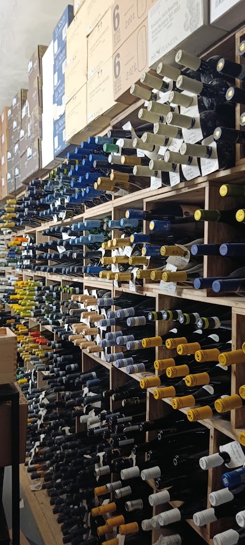Biscò: professional display of wine collection