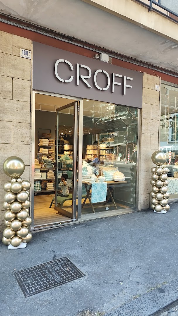 Croff: clear storefront photo of shop