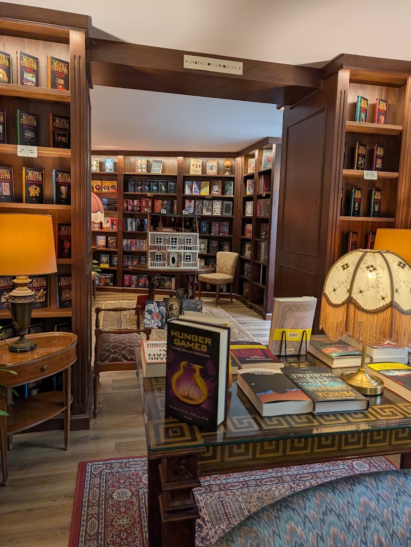 Gatsby Books: inviting and professional bookstore interior