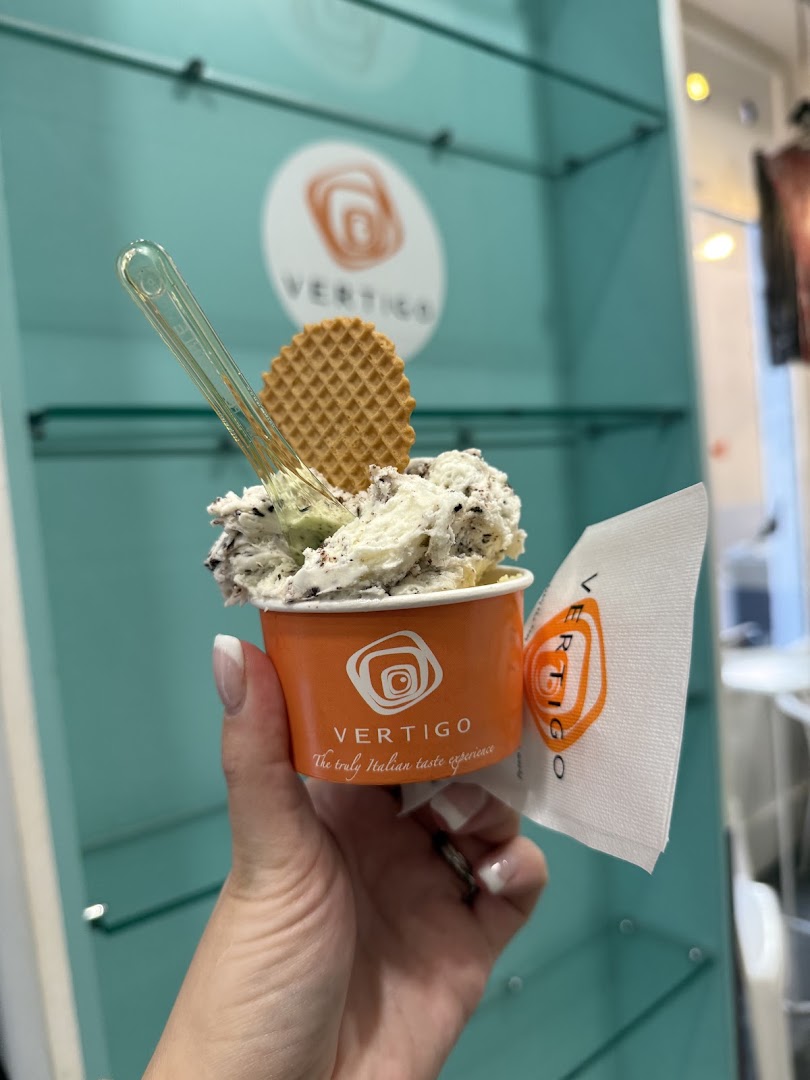 Gelateria Vertigo: appetizing product photo with branding