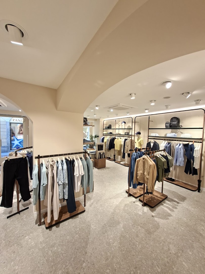 Trussardi Boutique Como: clear, professional shop interior photo
