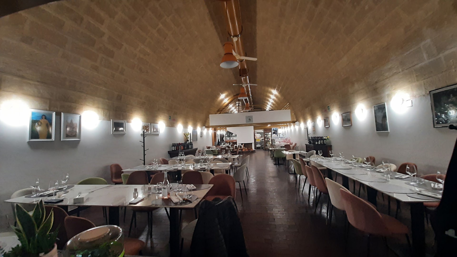 Da Mario 2.0: clear photo of restaurant interior