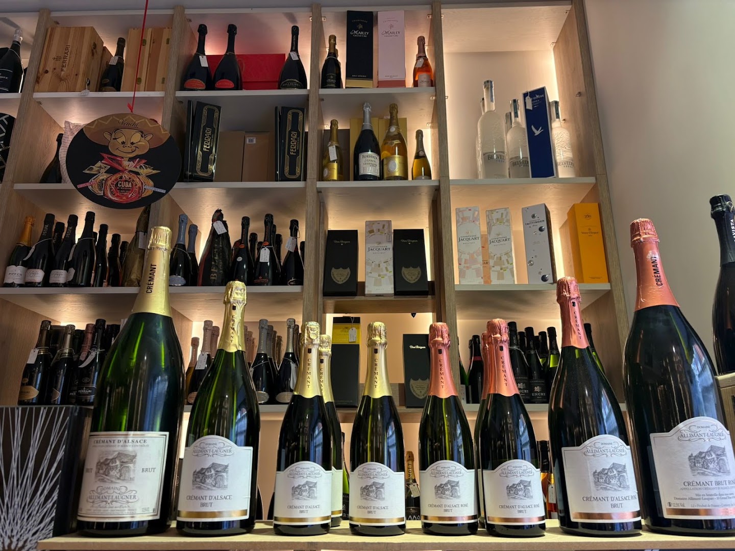 Hemingway Enoteca: clear display of bar selection