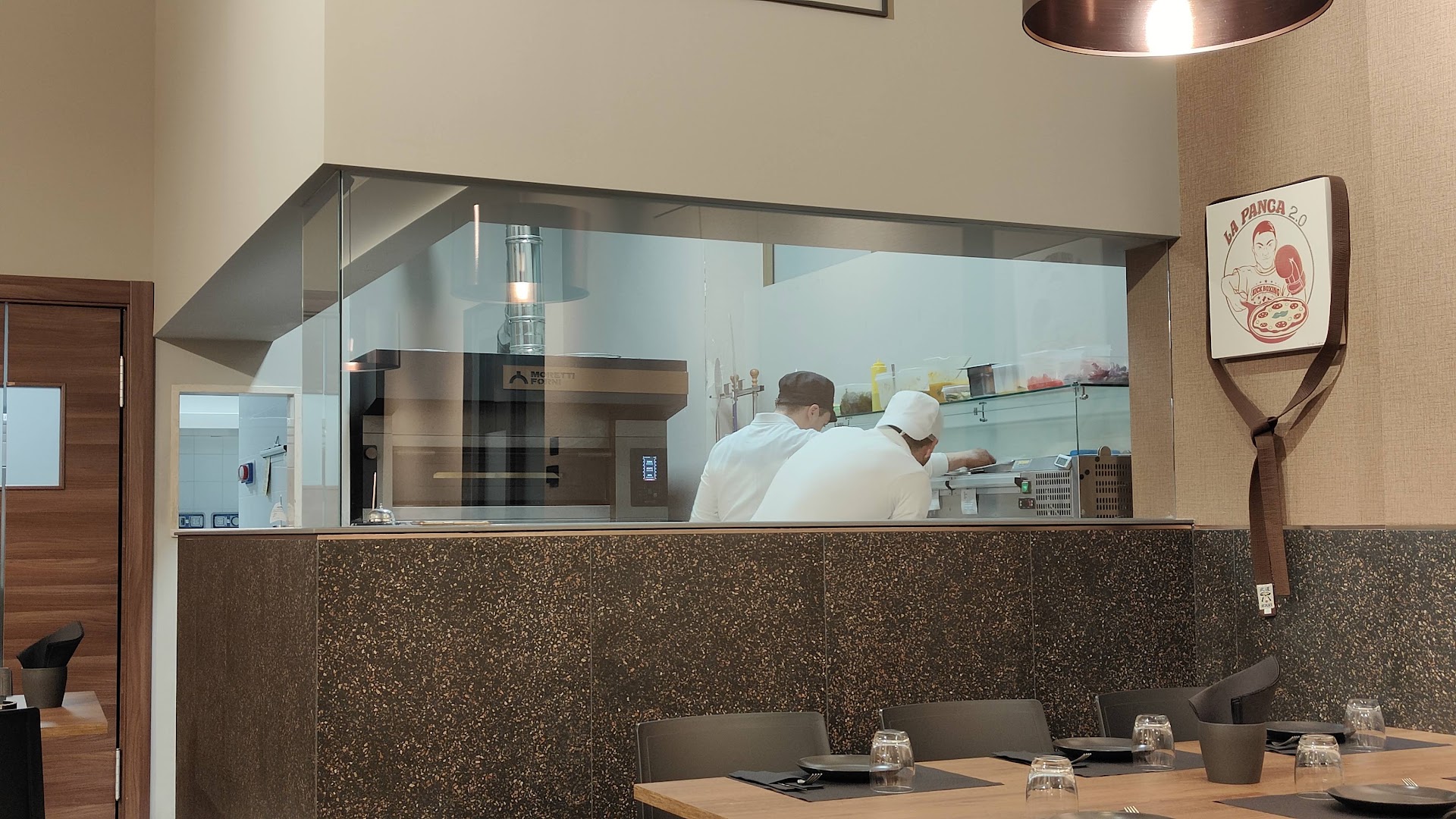 La Panca 2.0: professional shot of kitchen staff