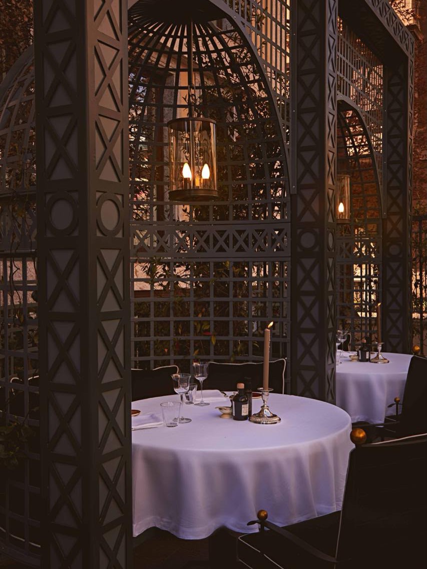 Spiga: beautiful atmospheric restaurant terrace photo