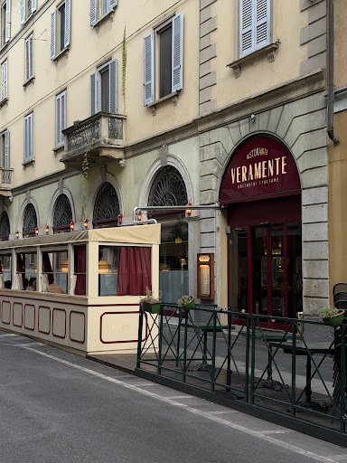 Veramente: clear exterior shot of restaurant